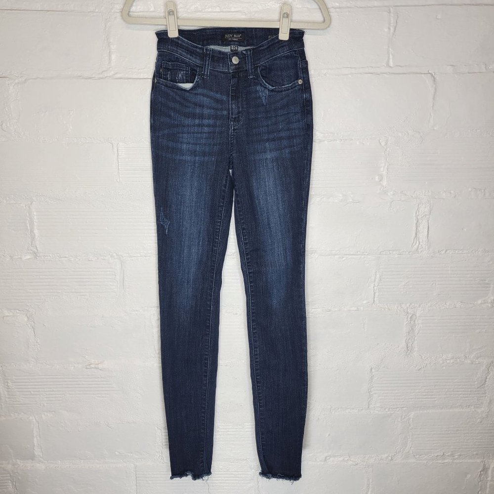 Judy Blue Women's Junior's Size 0 Jeans Skinny Fit Light Distressing Raw Hem